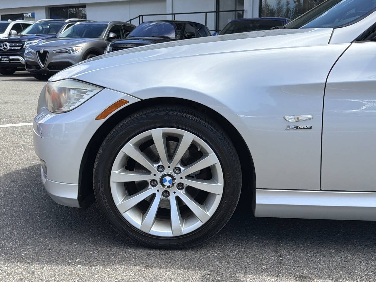 Used 2011 BMW 328i xDrive Sedan AWD/4WD image 13