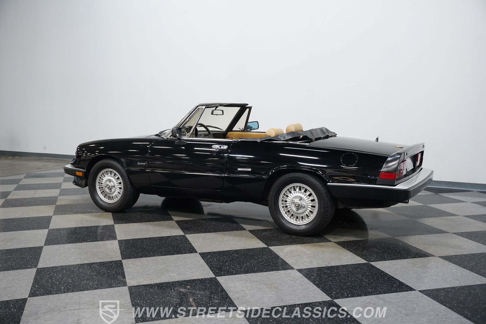 Used 1990 Alfa Romeo Spider Graduate RWD image 9