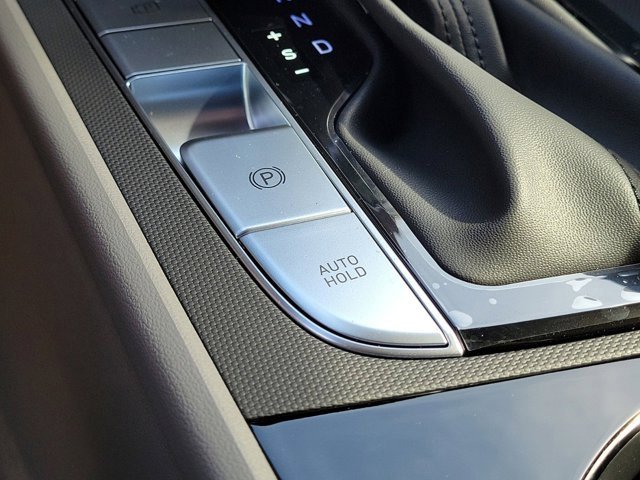 Certified 2025 Hyundai Elantra SEL image 28
