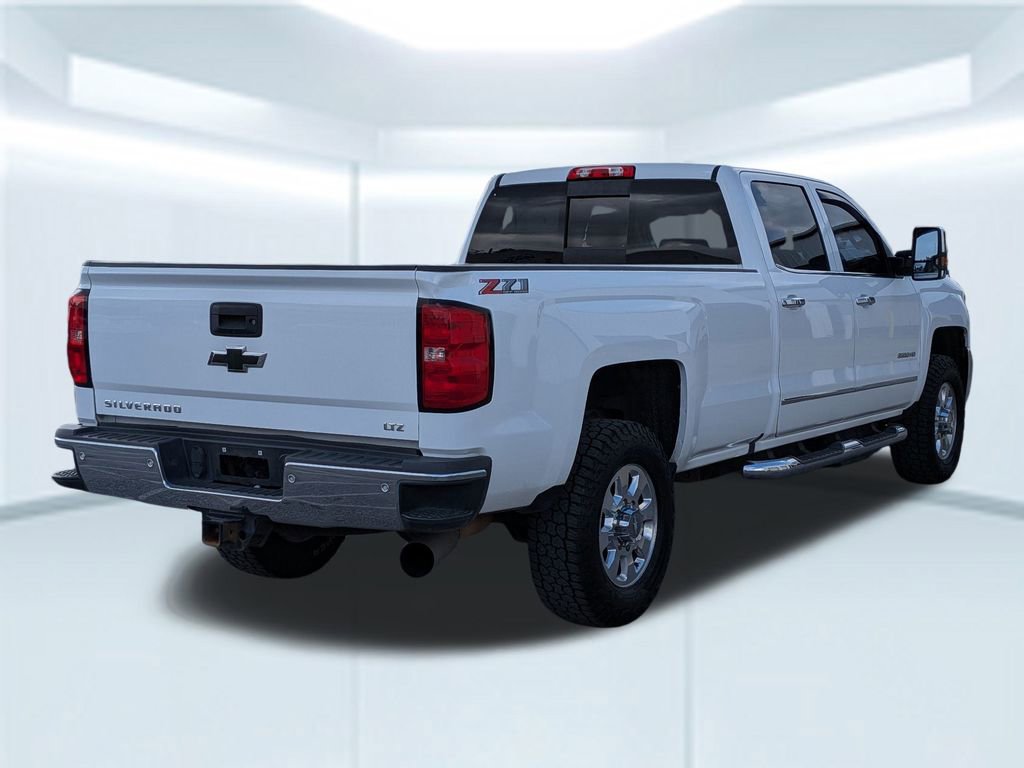 Used 2018 Chevrolet Silverado 3500 LTZ w/ Duramax Plus Package image 6