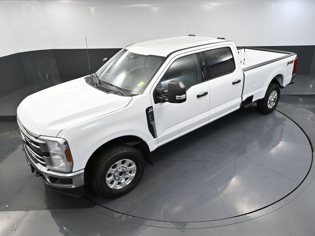Used 2024 Ford F350 XLT w/ FX4 Off-Road Package image 56