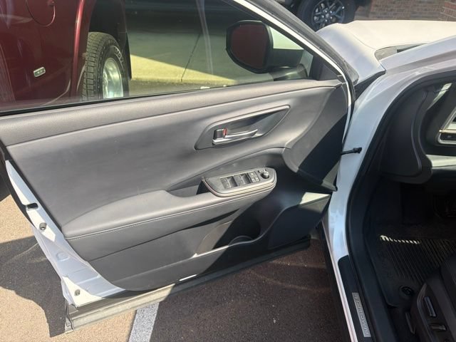 Used 2023 Toyota Crown AWD/4WD image 6