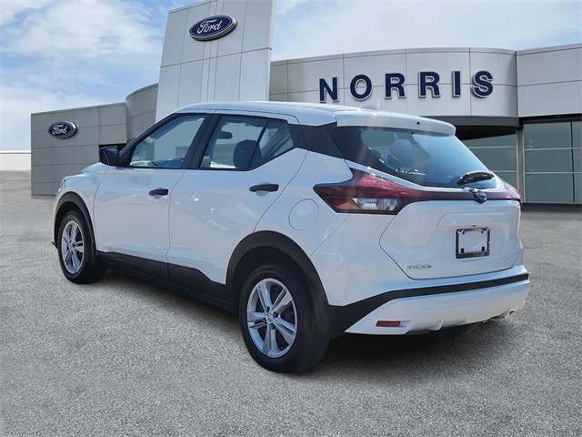 Used 2024 Nissan Kicks S image 3