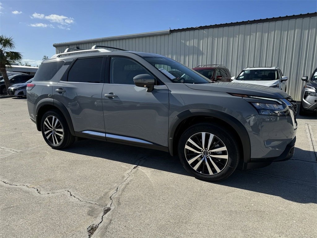 New 2025 Nissan Pathfinder Platinum w/ Cargo Package image 2