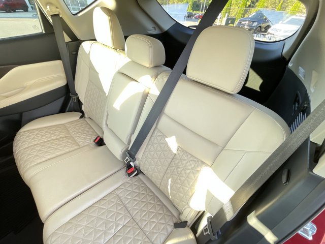 Used 2023 Nissan Murano Platinum w/ Cargo Package AWD/4WD image 17