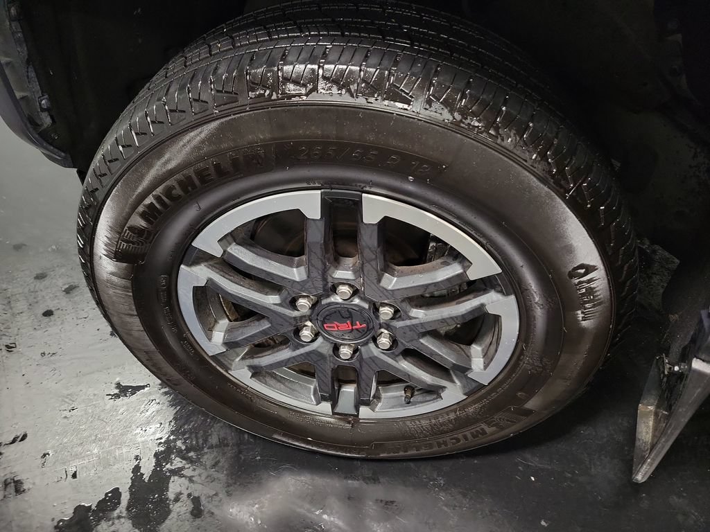 Used 2024 Toyota Tacoma TRD Sport AWD/4WD image 13