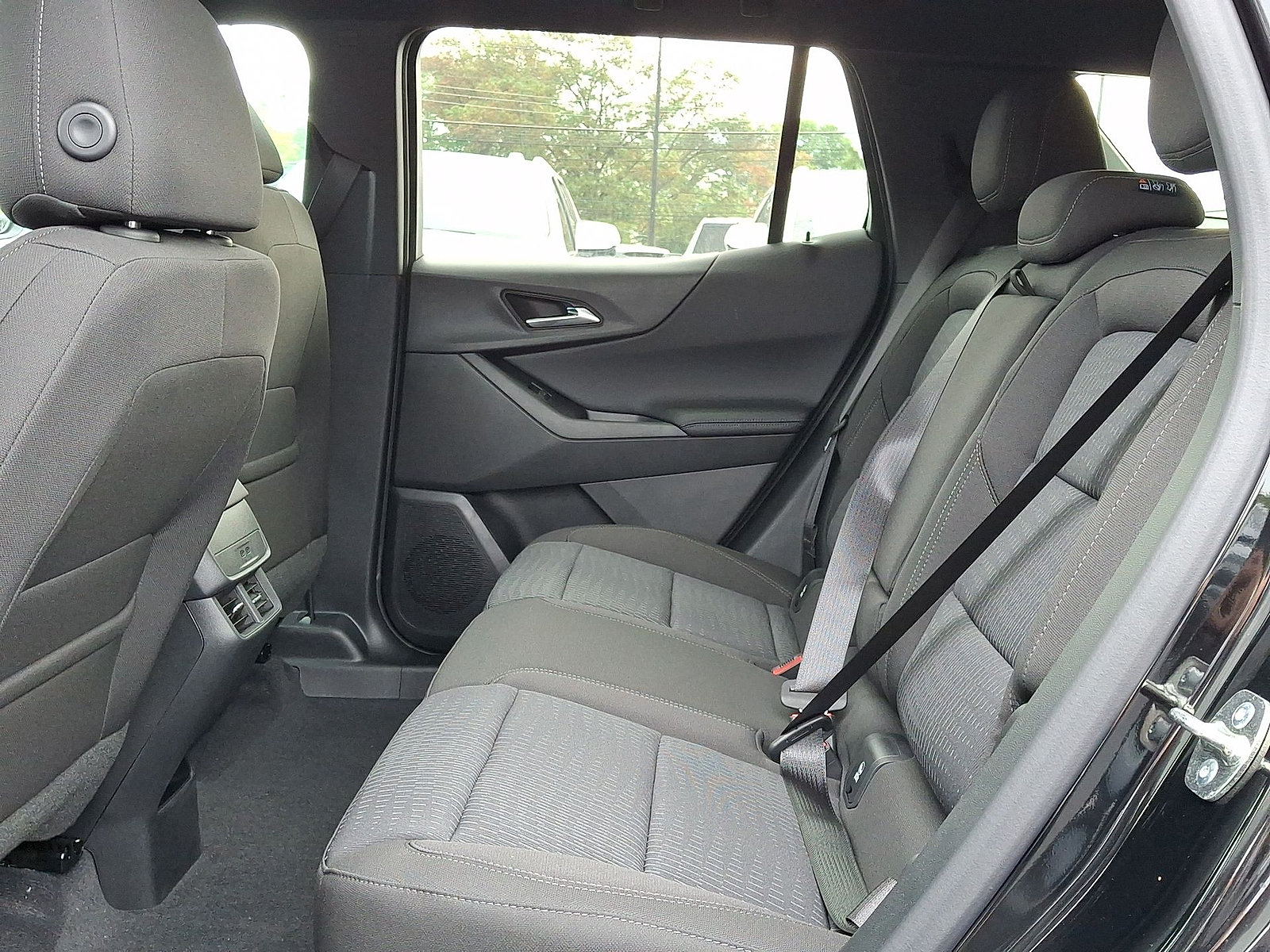 New 2027 Chevrolet Equinox LT w/ Midnight Edition AWD/4WD image 5