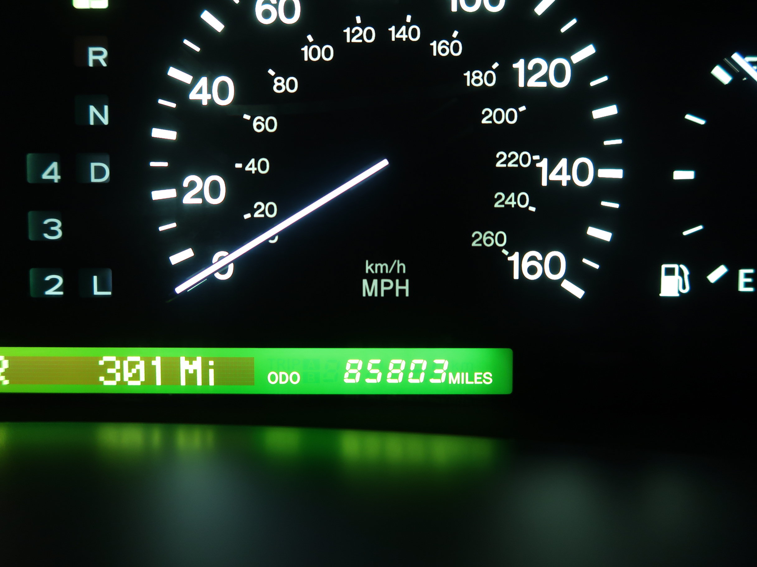 Used 2000 Lexus LS 400 RWD image 23