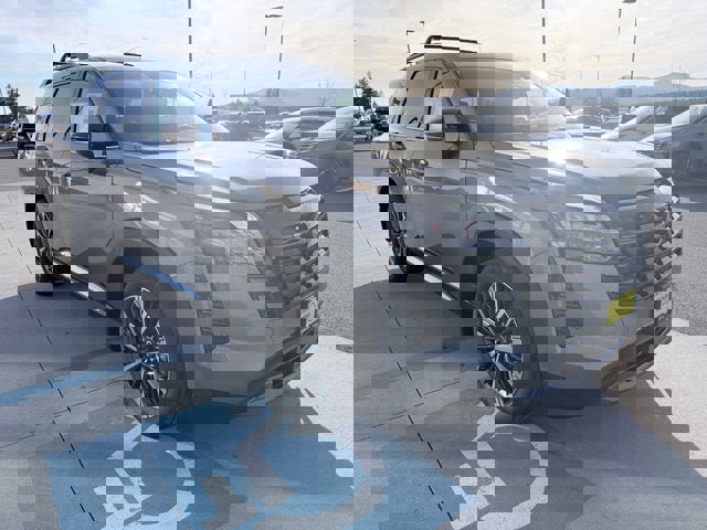 New 2026 Nissan Pathfinder Platinum image 3