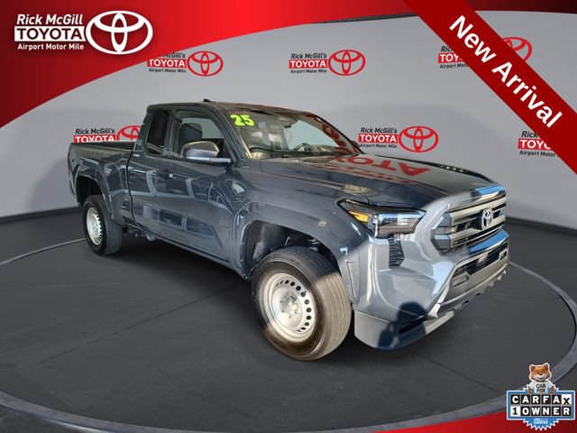 Used 2025 Toyota Tacoma SR AWD/4WD image 1