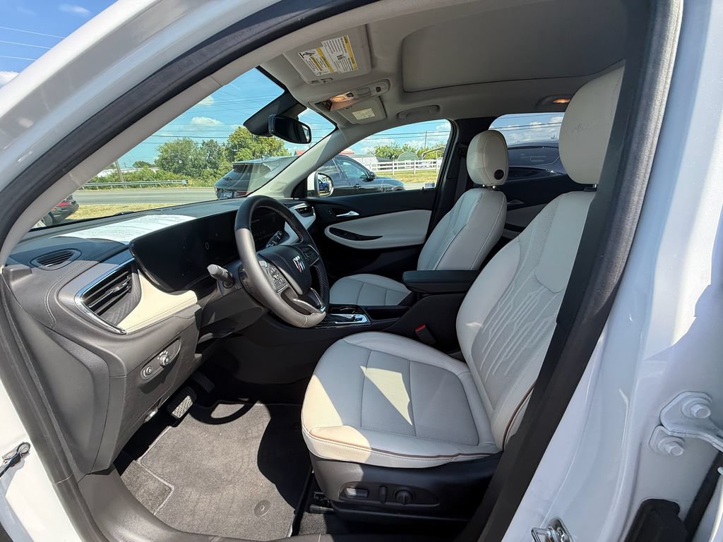 Used 2026 Buick Encore GX Avenir w/ Avenir Convenience Package AWD/4WD image 12