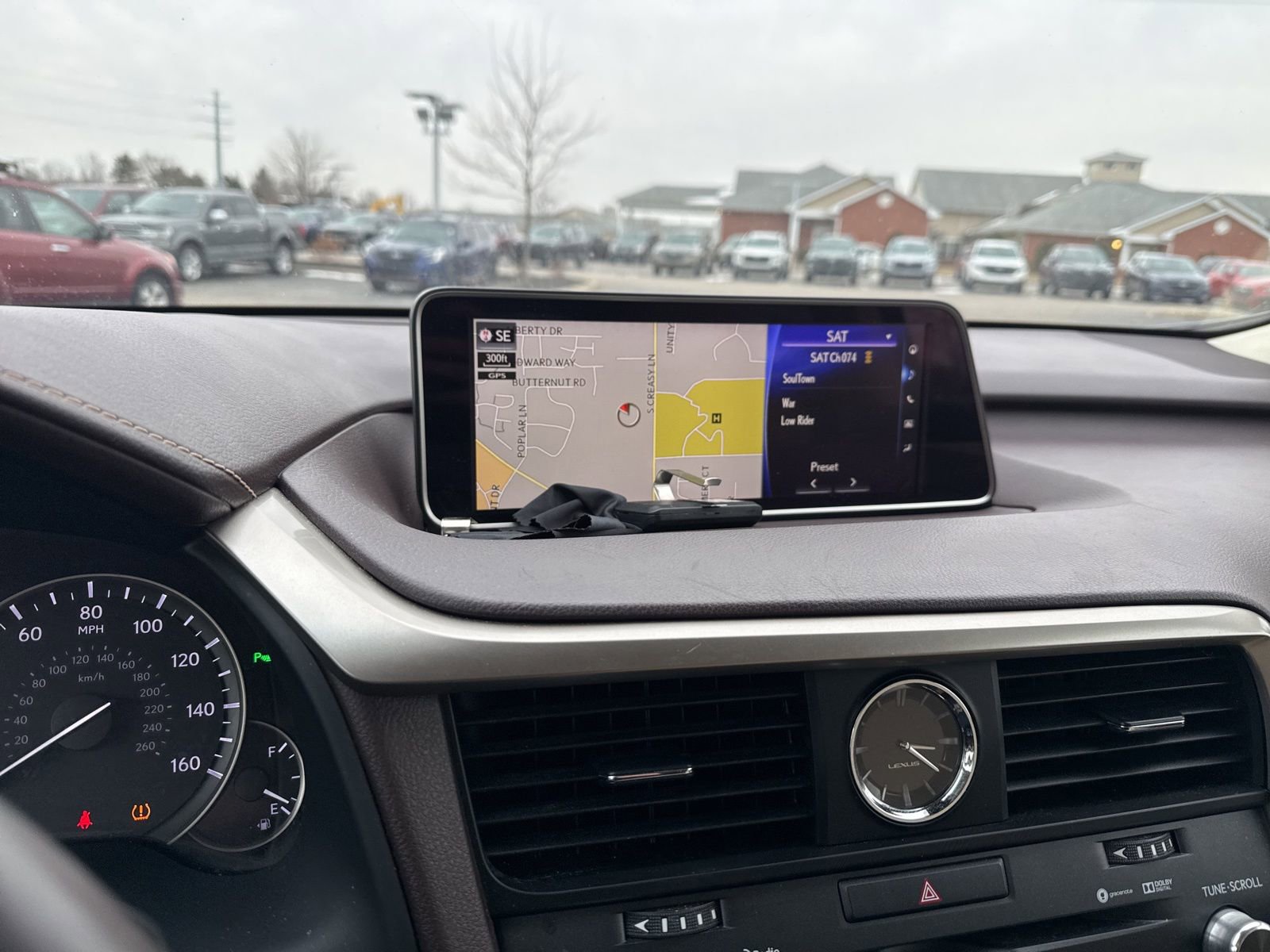 Used 2017 Lexus RX 350 w/ Premium Package image 18