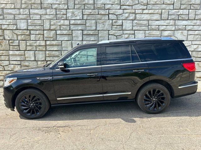 Used 2020 Lincoln Navigator Reserve w/ Equipment Group 208A Reserve AWD/4WD image 3