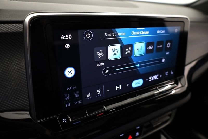 New 2026 Volkswagen Atlas Cross Sport SEL Premium R-Line image 20
