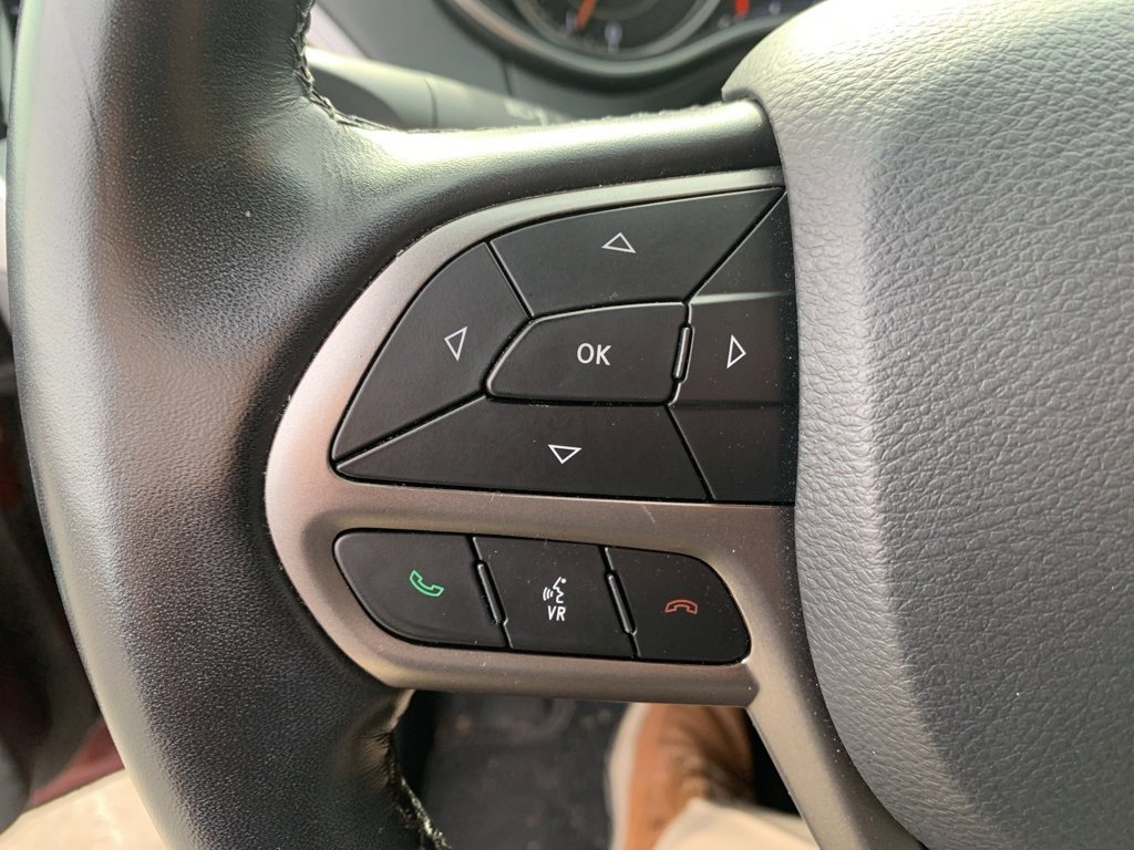 Used 2020 Jeep Cherokee Limited image 21