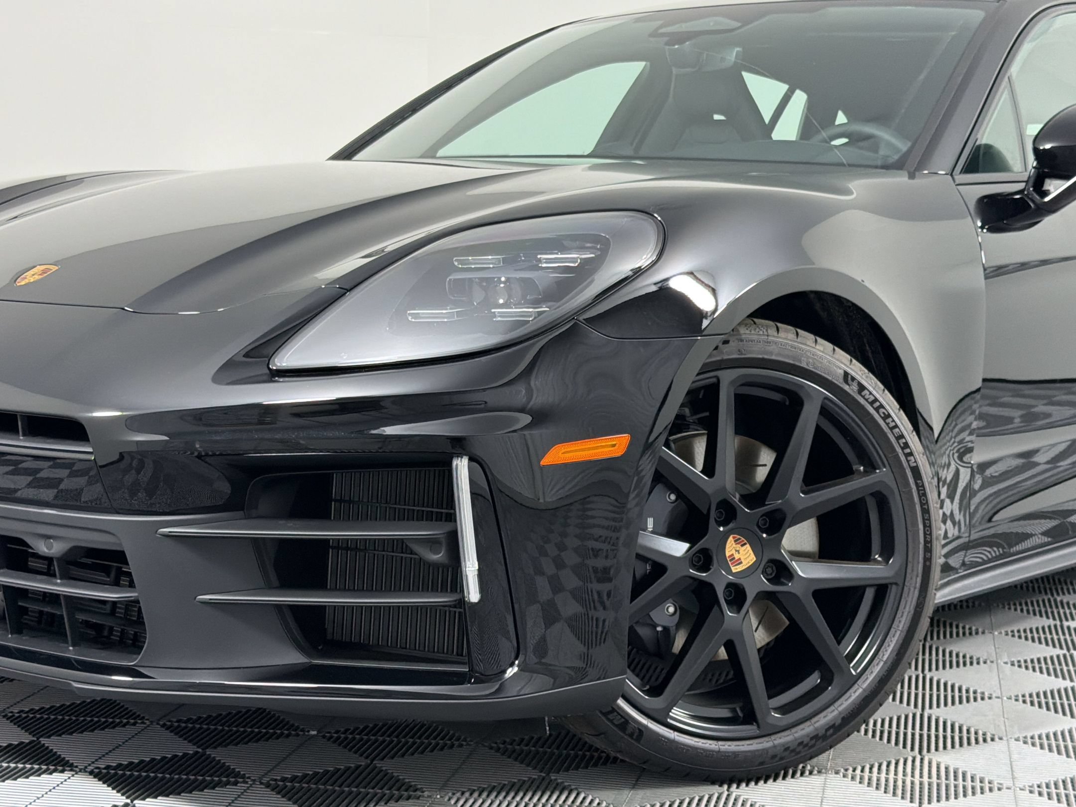 New 2026 Porsche Panamera image 6