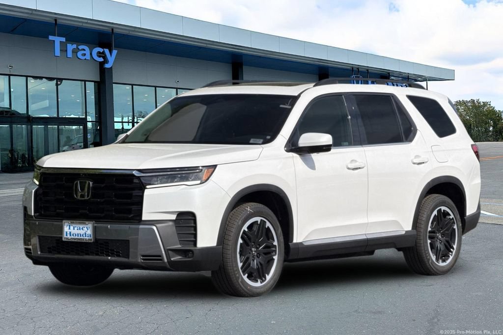 Used 2026 Honda Pilot image 14