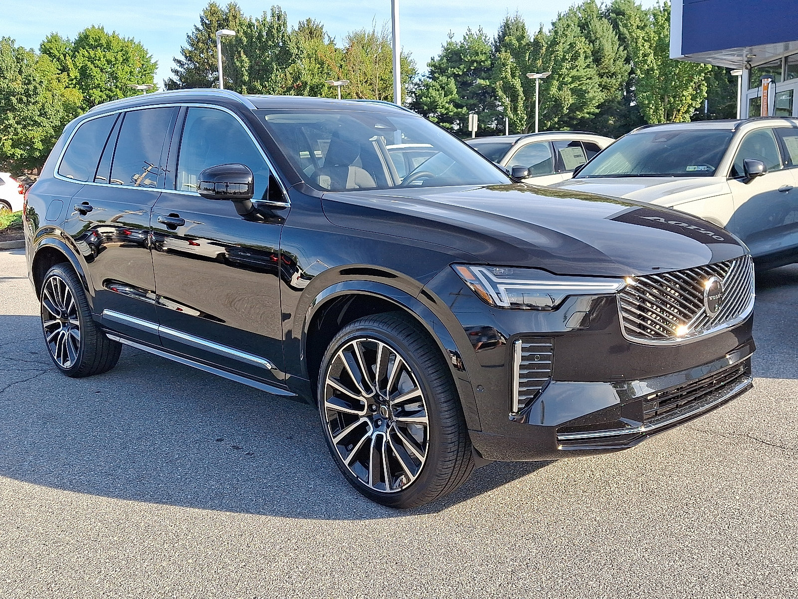 New 2026 Volvo XC90 B6 Plus w/ Protection Package video 1