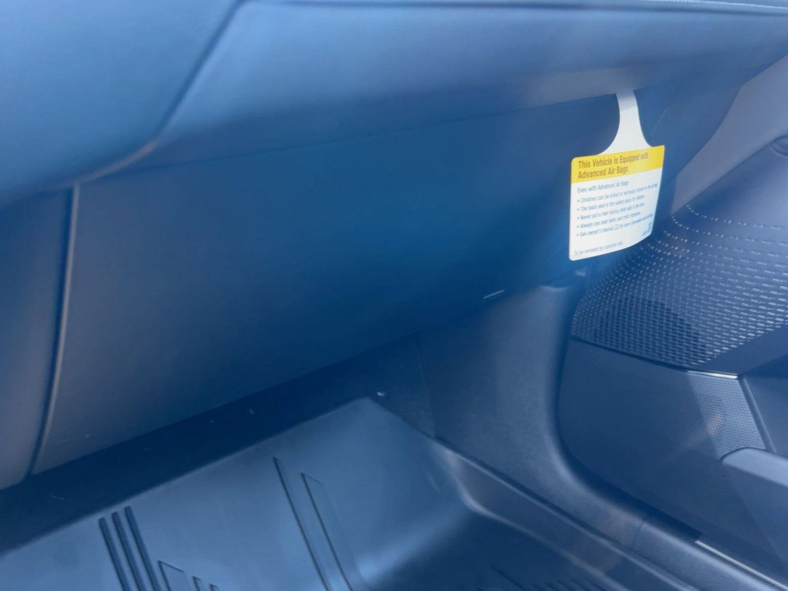 New 2026 Cadillac Lyriq Sport image 21