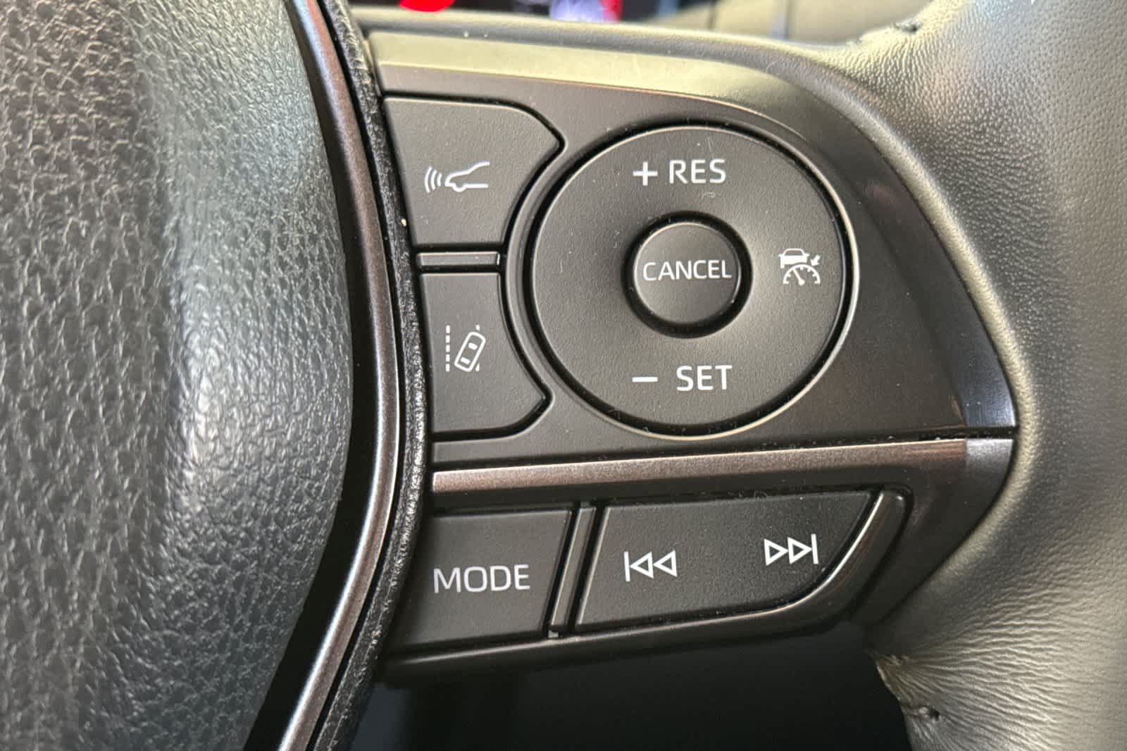 Used 2023 Toyota Camry XSE FWD image 25