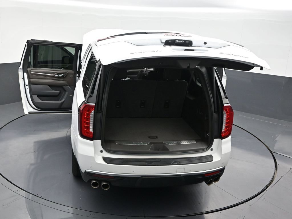 Used 2022 GMC Yukon XL Denali w/ Denali Premium Package image 37
