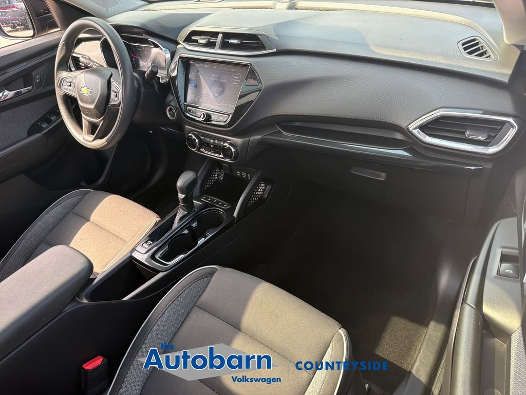 Used 2021 Chevrolet TrailBlazer LT w/ Sun and Liftgate Package FWD image 28