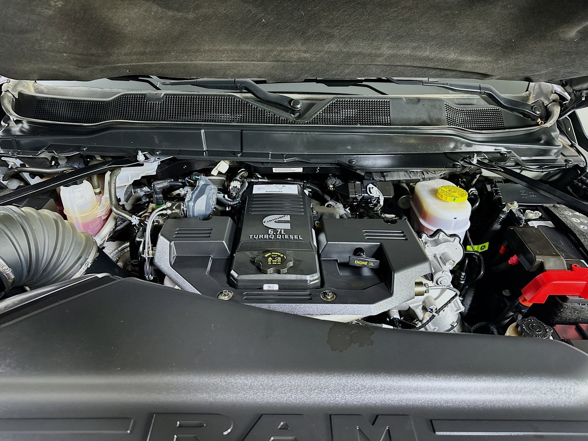 Used 2024 RAM 2500 Laramie w/ Safety Group image 32