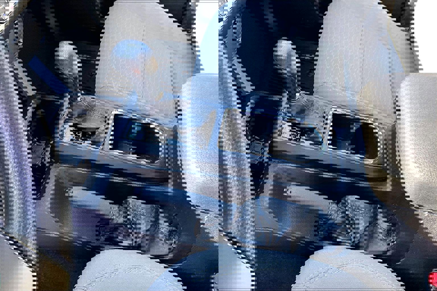 Used 2019 Toyota Tacoma SR w/ SR Convenience Package image 15