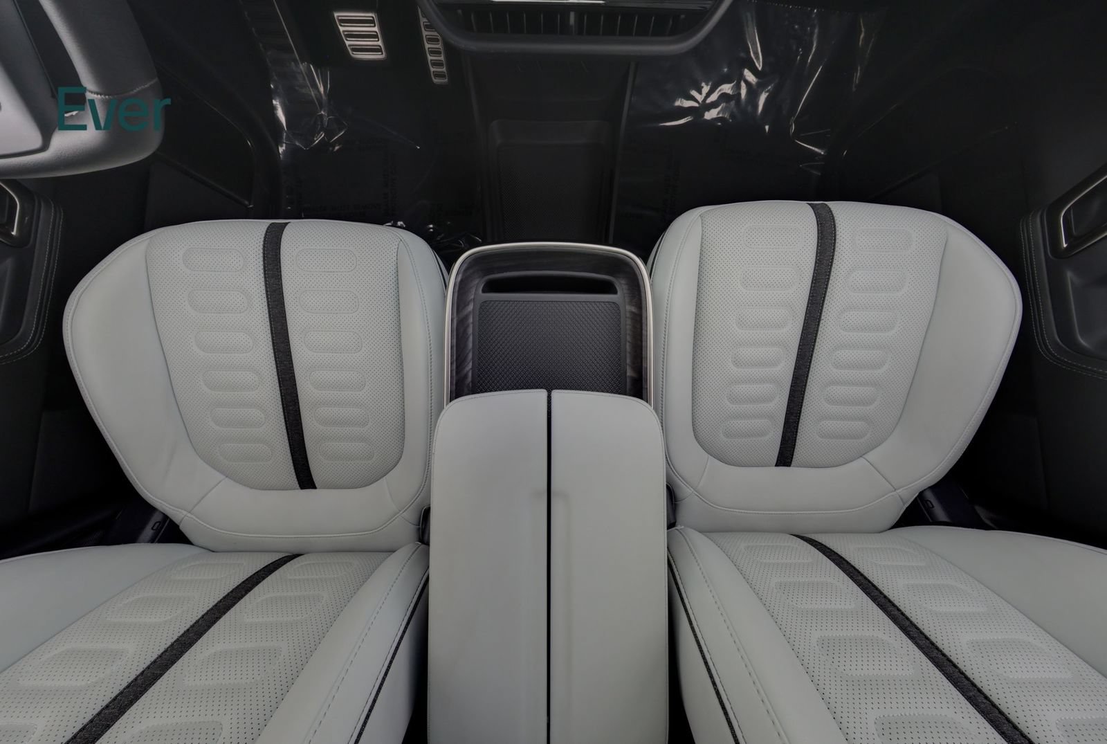 Used 2023 Rivian R1T Adventure Quad AWD/4WD image 27