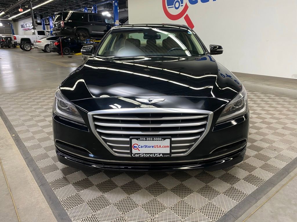 Used 2016 Hyundai Genesis 3.8 image 3