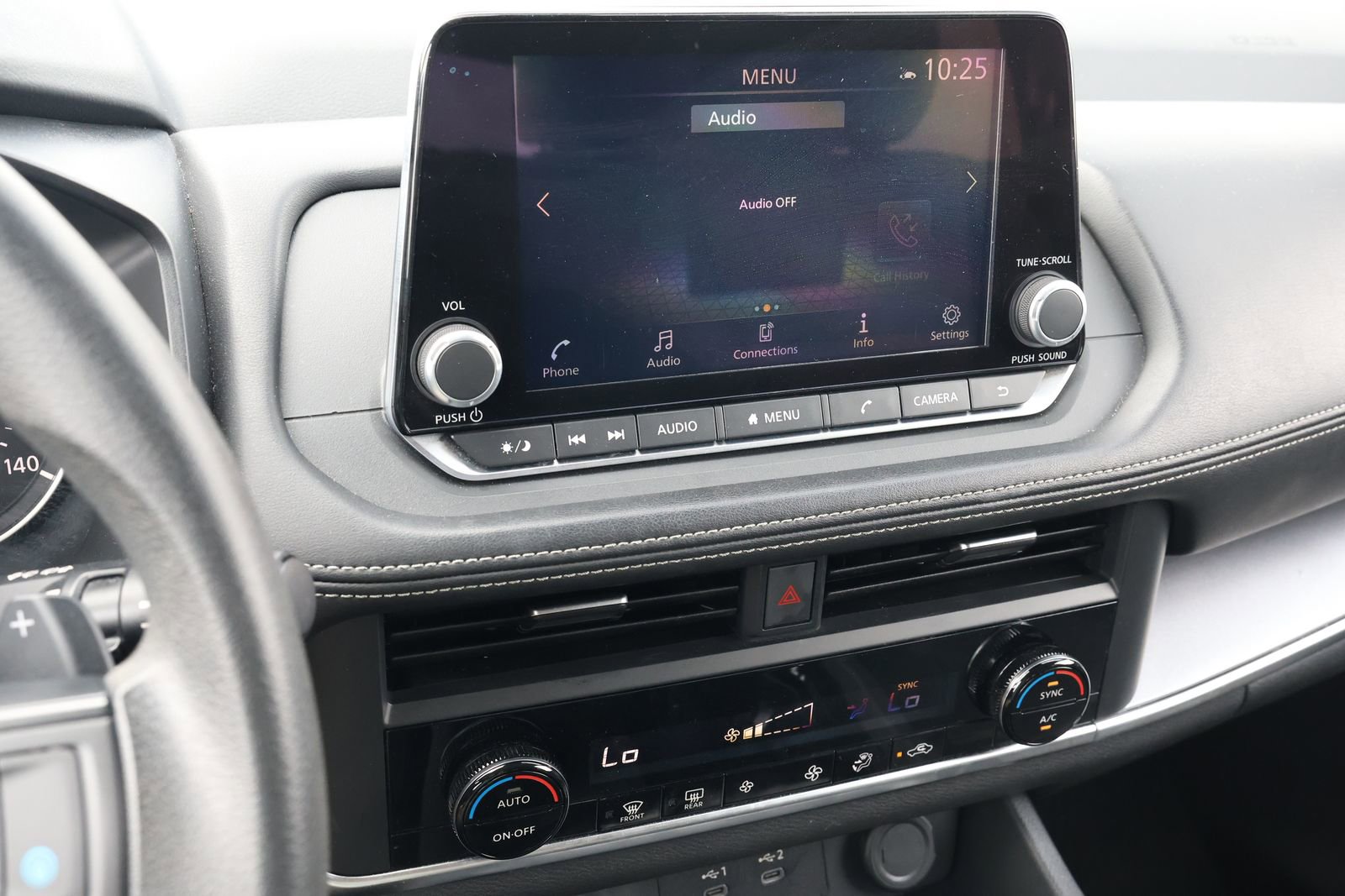 Used 2024 Nissan Rogue SV image 19