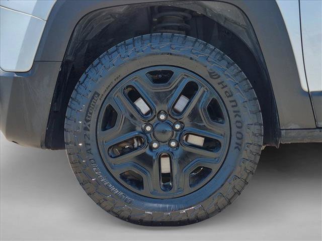 Used 2018 Jeep Renegade Trailhawk AWD/4WD image 24