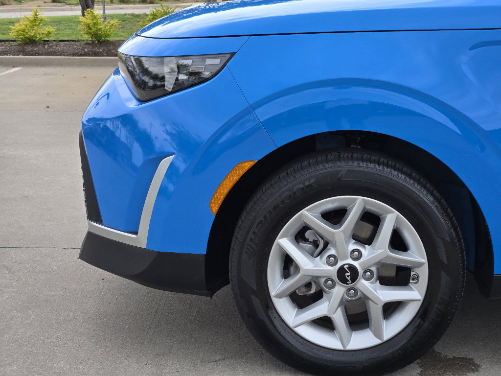 Certified 2025 Kia Soul S image 14