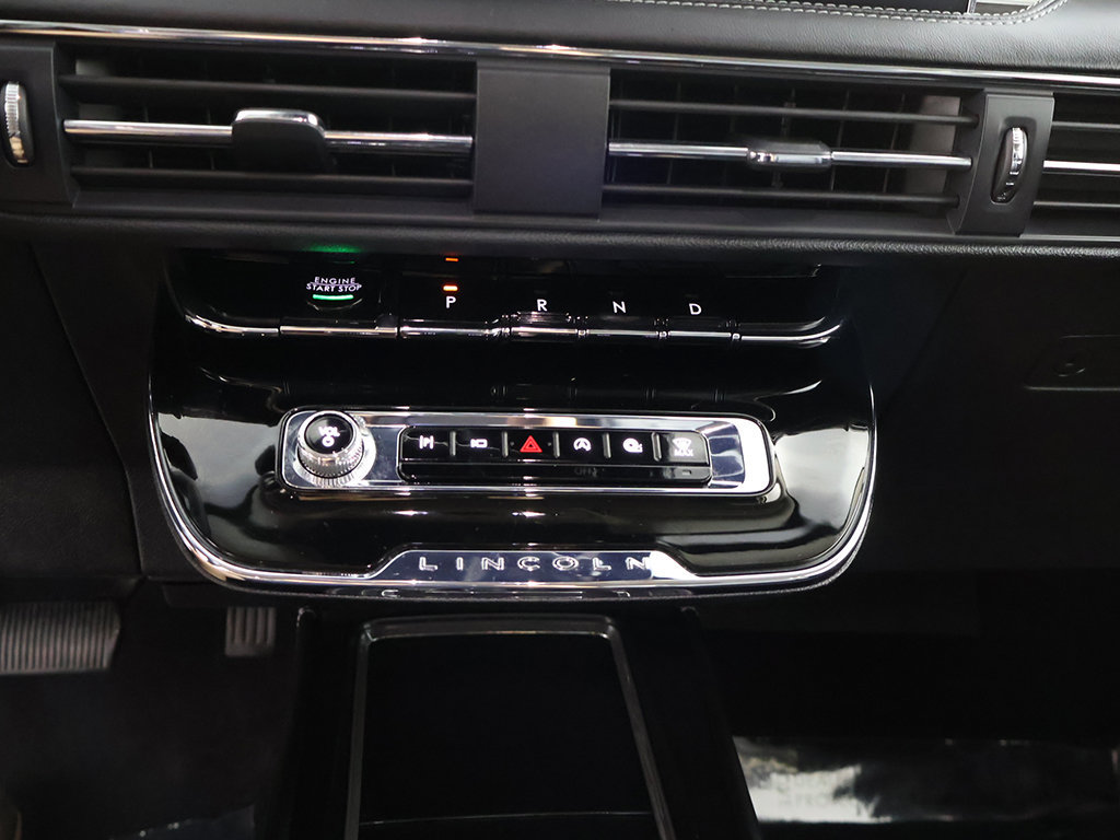 Used 2024 Lincoln Corsair AWD image 50