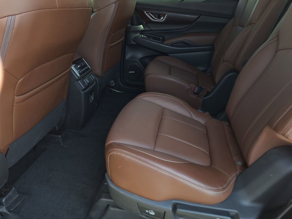 Used 2023 Subaru Ascent Touring AWD/4WD image 12