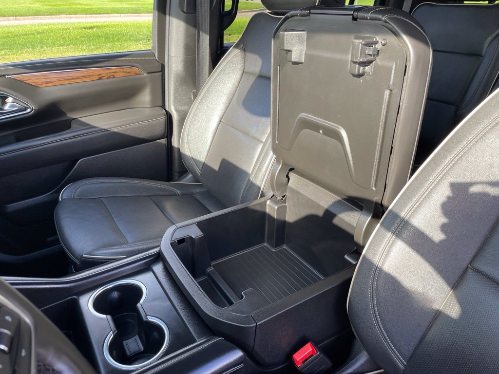 Used 2023 Chevrolet Suburban Premier w/ Premium Package AWD/4WD image 38