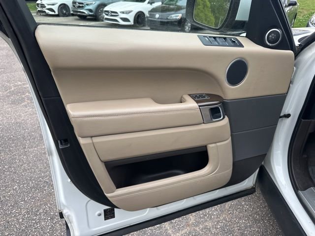 Used 2016 Land Rover Range Rover Sport HSE image 14