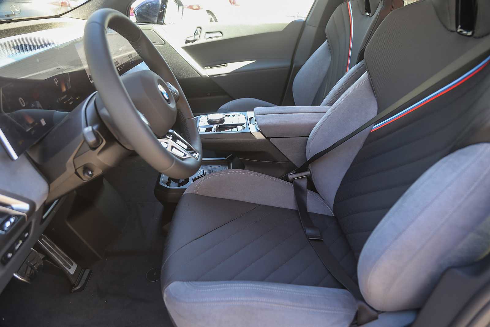 New 2026 BMW iX xDrive45 w/ M Sport Package image 14