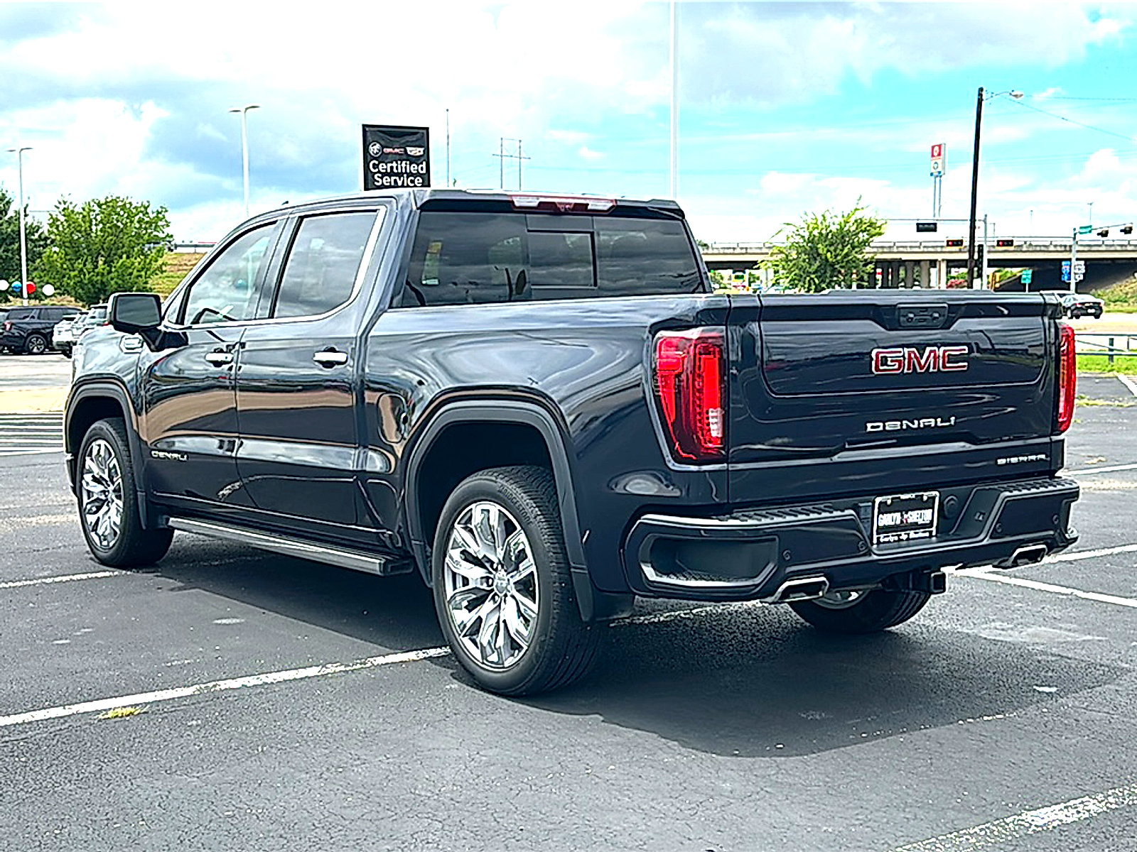 Used 2024 GMC Sierra 1500 Denali w/ Denali Reserve Package RWD image 6