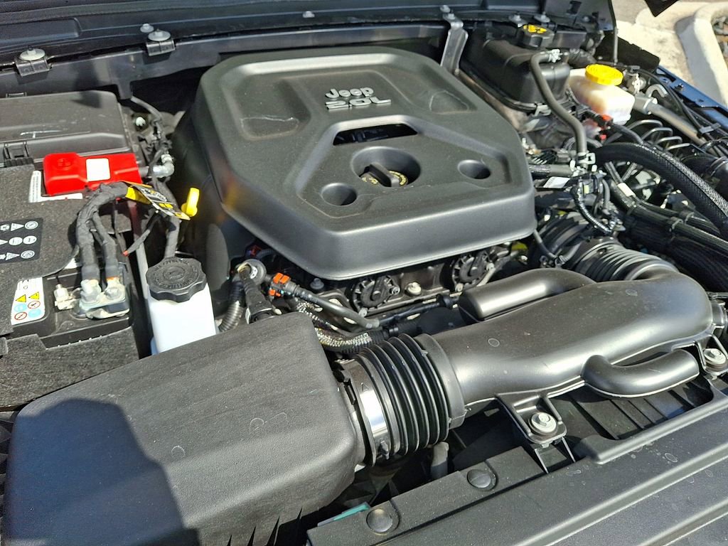 Used 2022 Jeep Wrangler Unlimited Sahara image 28
