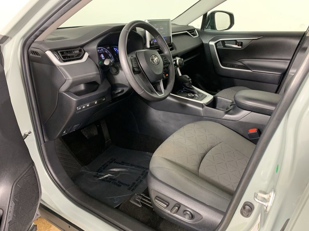 Used 2023 Toyota RAV4 XLE w/ Convenience Package AWD/4WD image 31