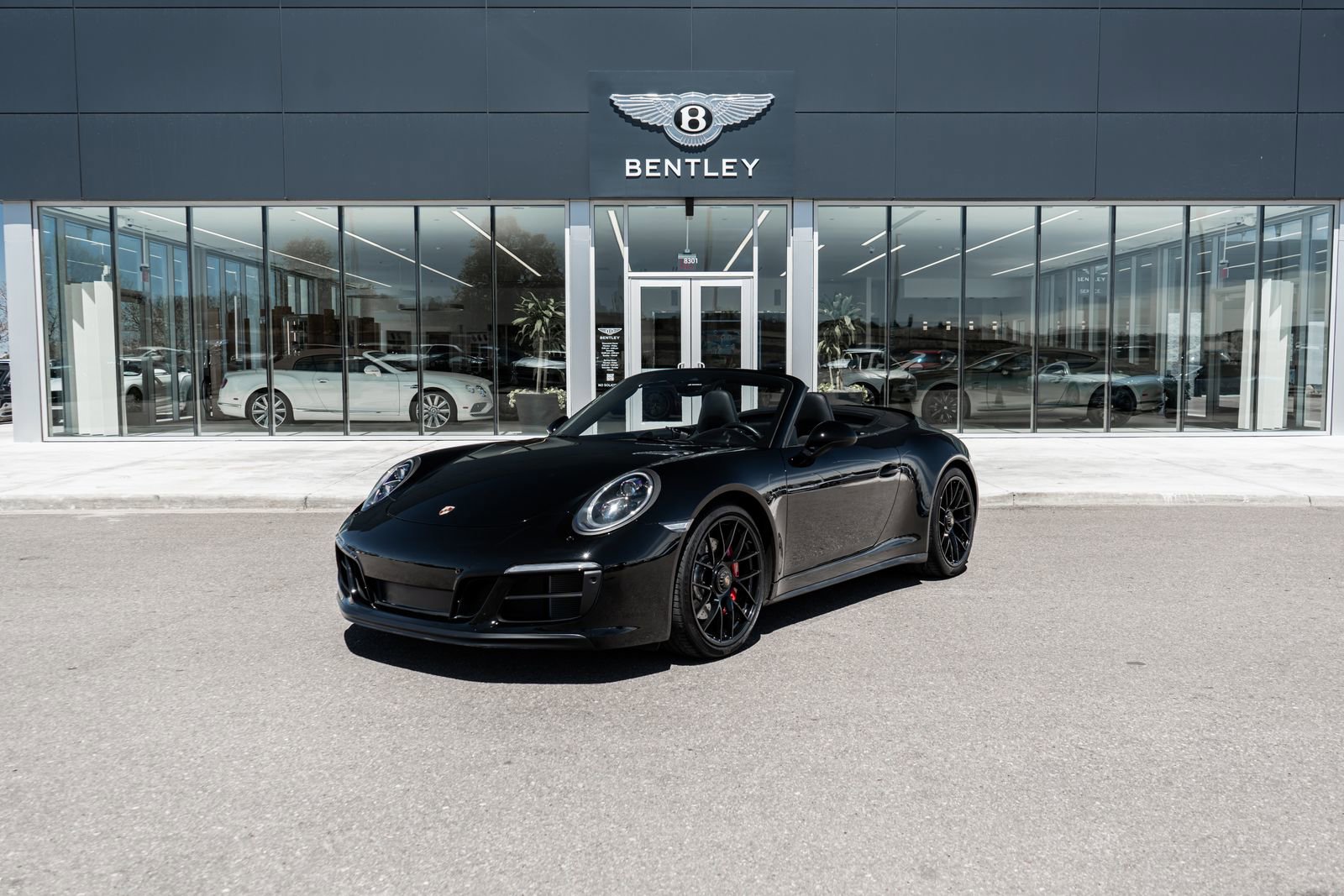 Used 2017 Porsche 911 Carrera GTS RWD image 1