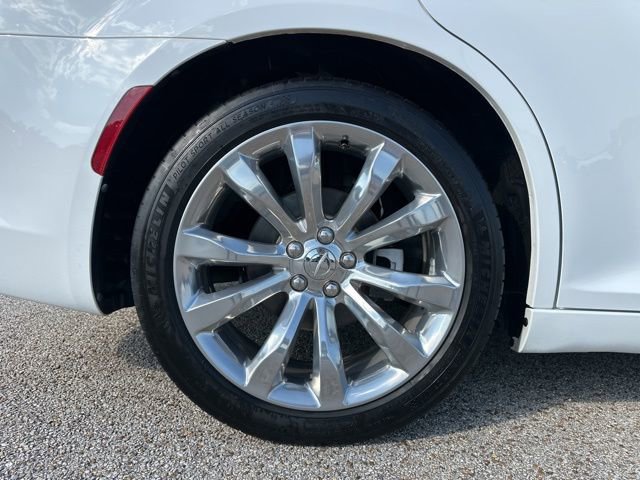 Certified 2021 Chrysler 300 Touring w/ Chrome Appearance Package RWD image 46