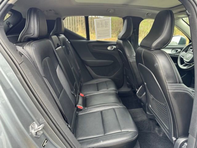 Used 2019 Volvo XC40 T5 Momentum AWD/4WD image 18