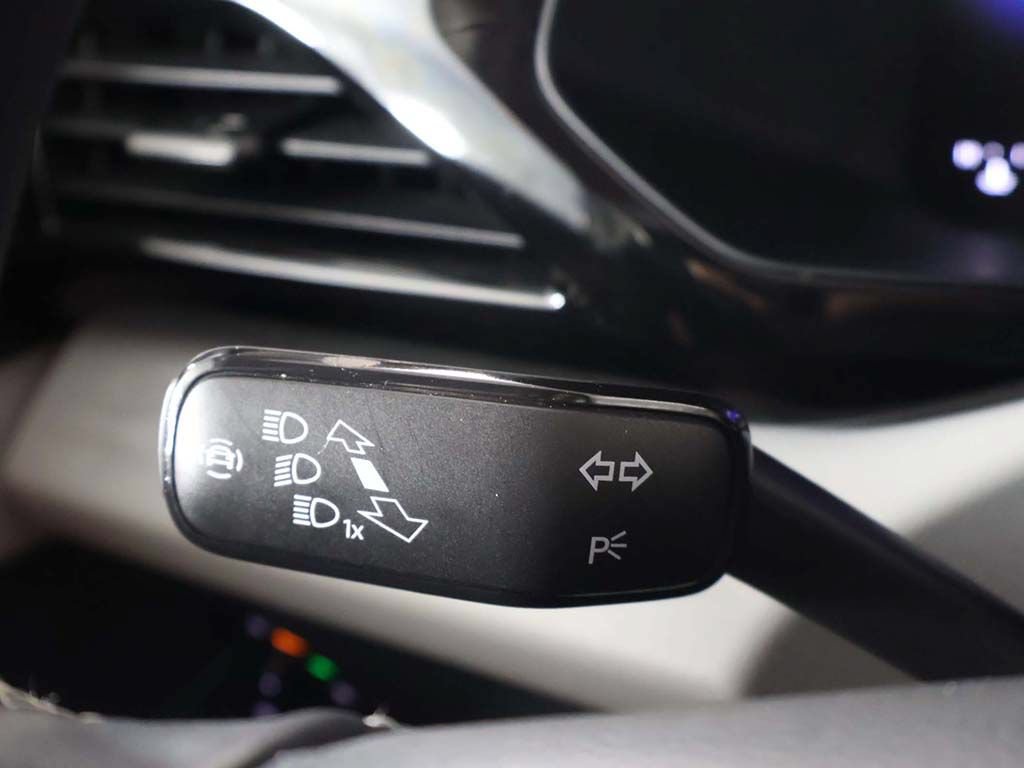 Used 2024 Volkswagen Taos S AWD/4WD image 38
