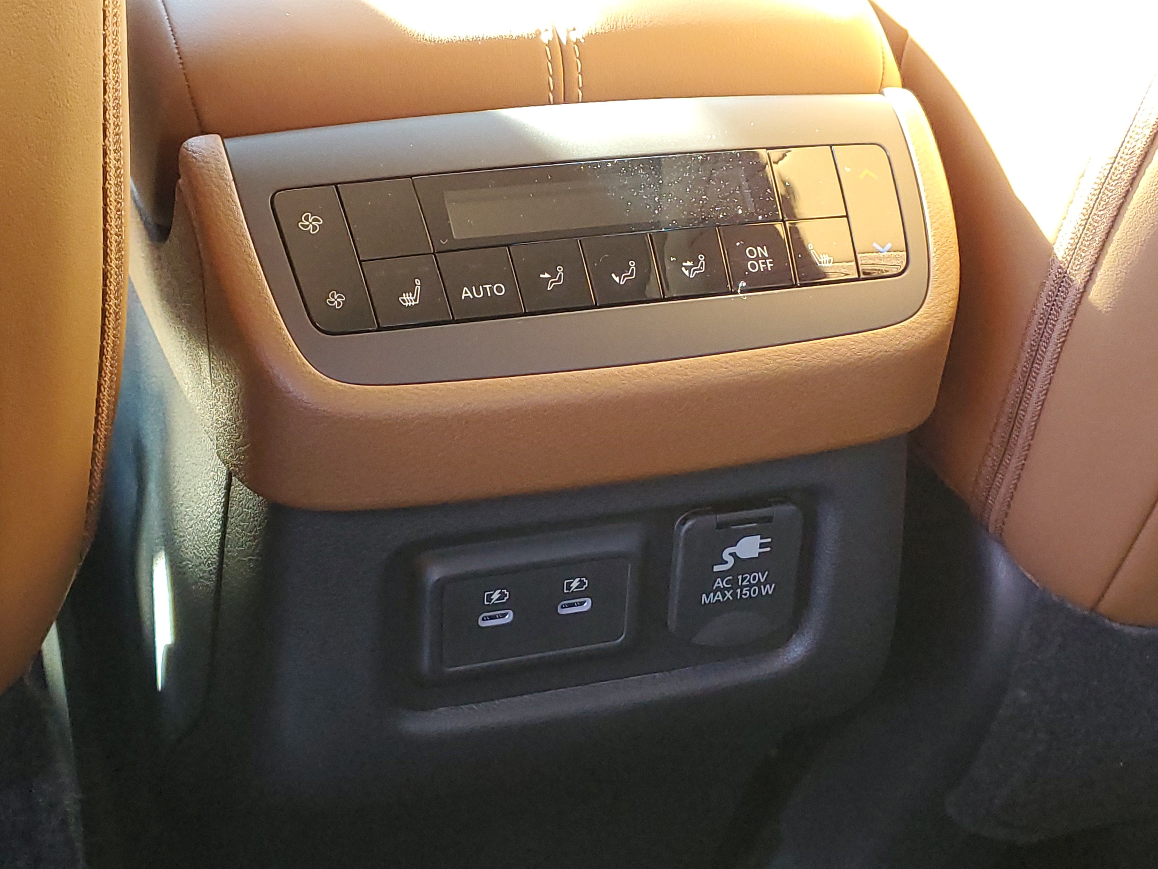 New 2026 Nissan Pathfinder Platinum AWD/4WD image 30