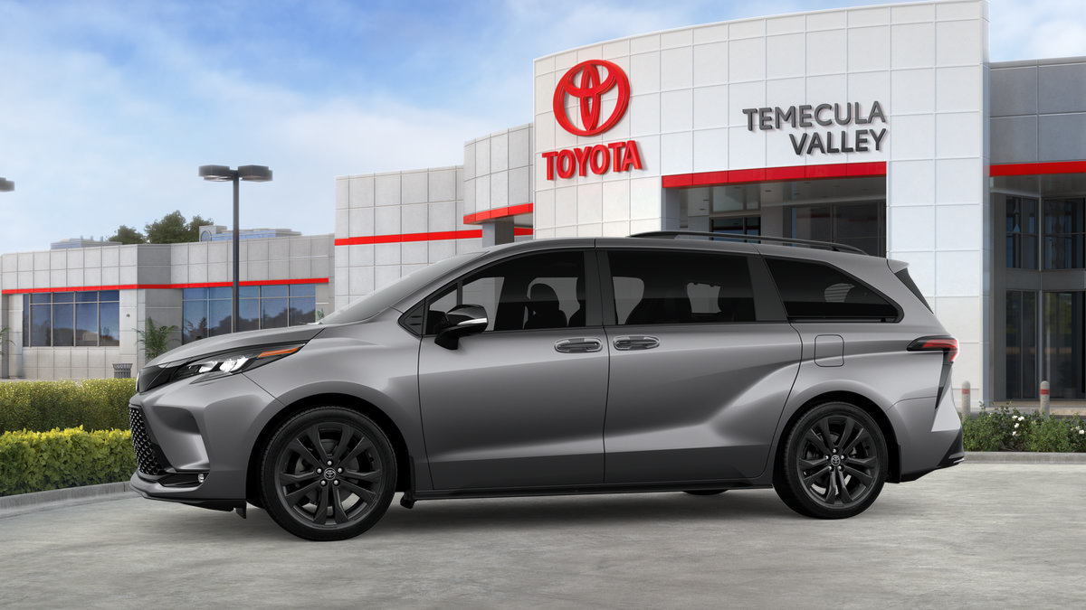 New 2026 Toyota Sienna XSE FWD image 5