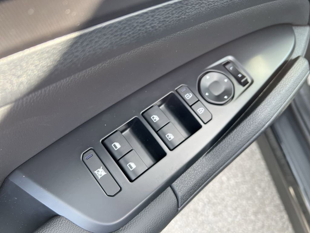 New 2026 Kia Sportage EX FWD image 13