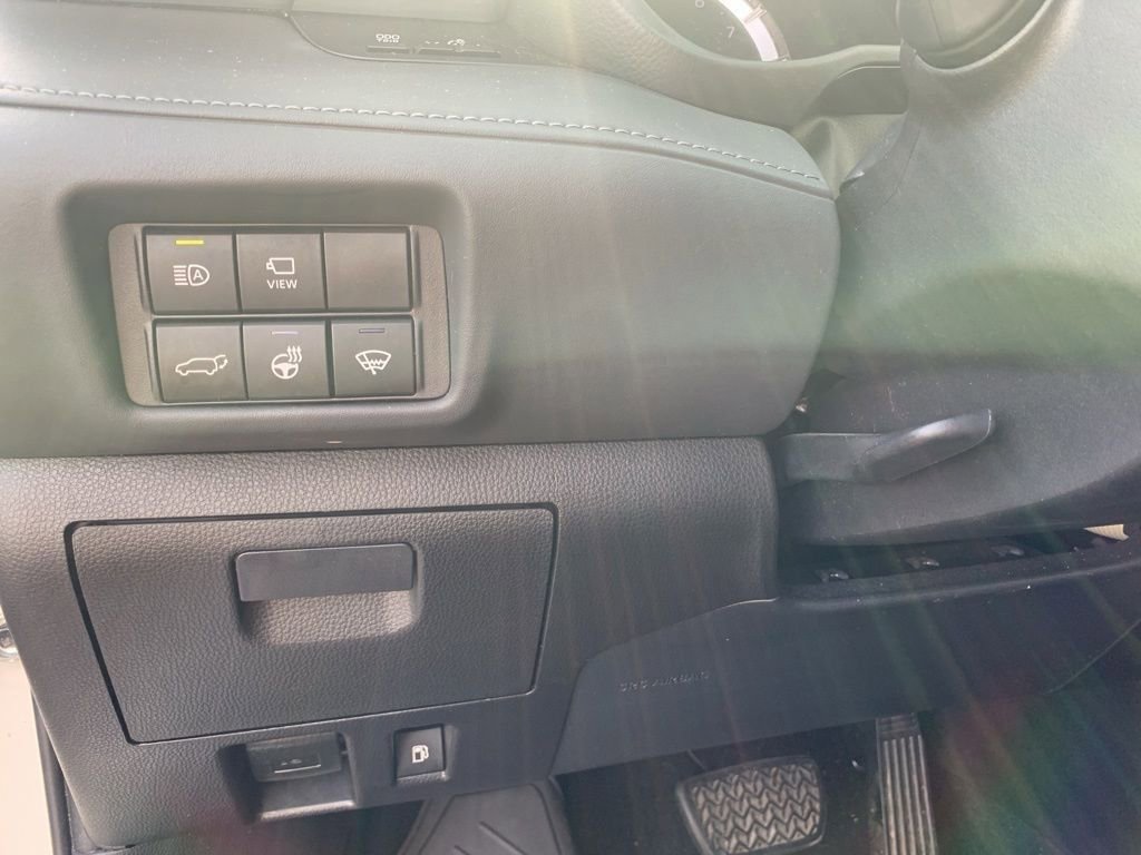 Used 2022 Toyota Highlander Limited image 27