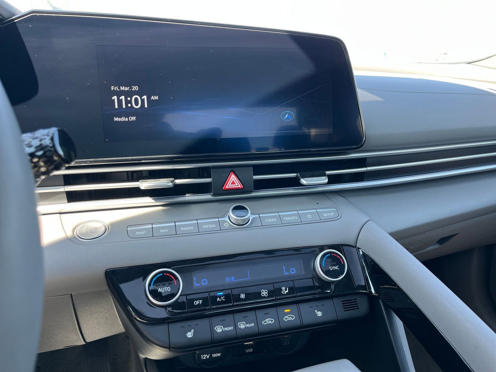 Used 2025 Hyundai Elantra SEL image 20